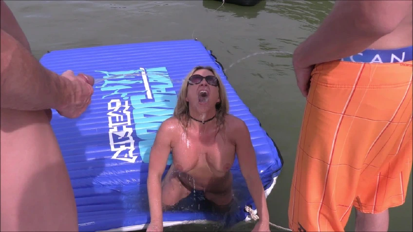 Sam Zee 8In1 Boat Fun Play With Toys Fisting Piss Drink Beer Pong